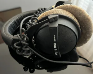 Beyerdynamic Dt 880 Pro Semi-Open Studio Headphones